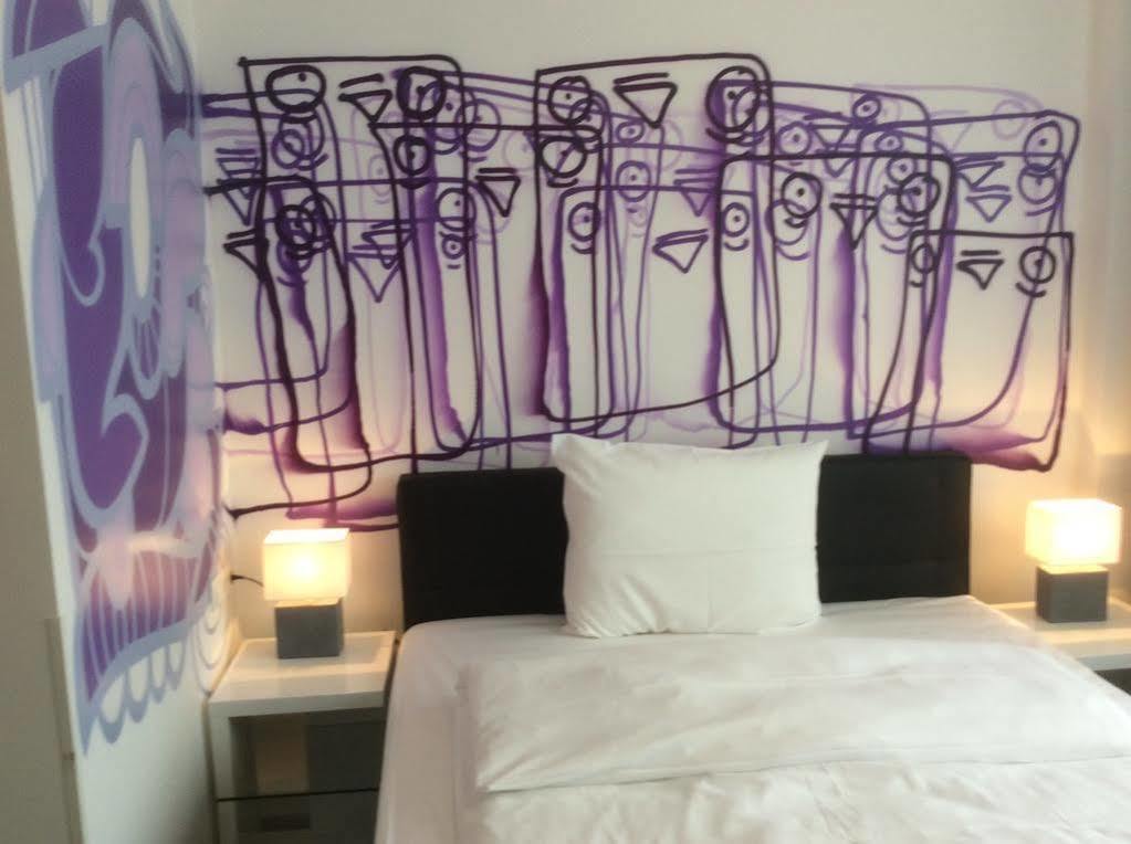 Hotel Stay Essen Esterno foto